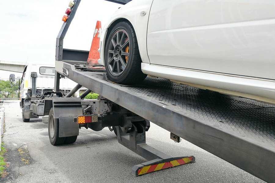 Car towing service