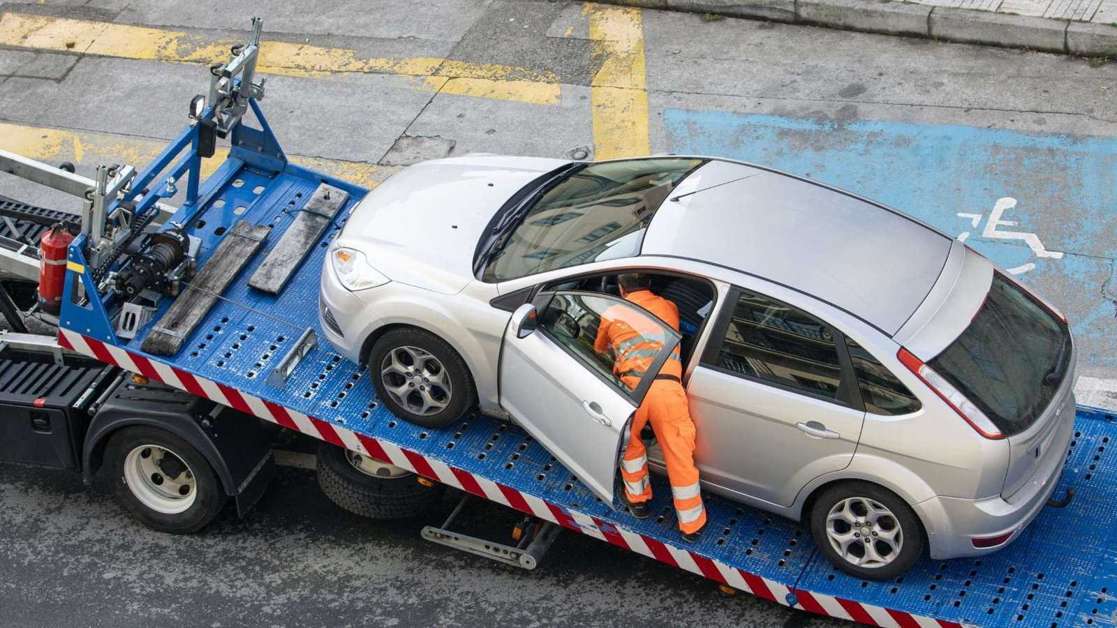 tow truck flatbed